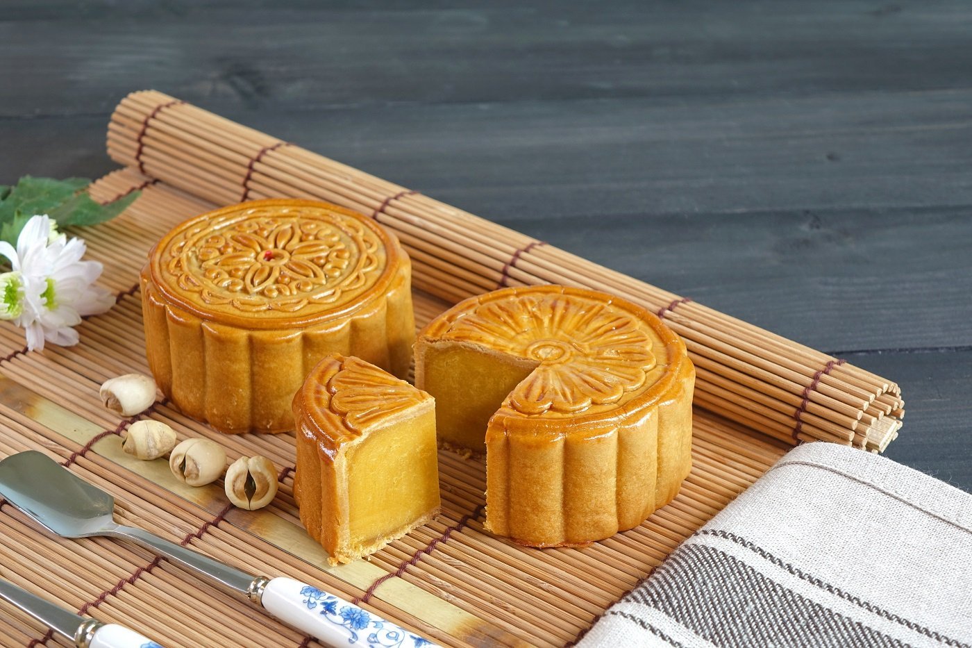 fresh mooncakes that have been rested for a couple of days