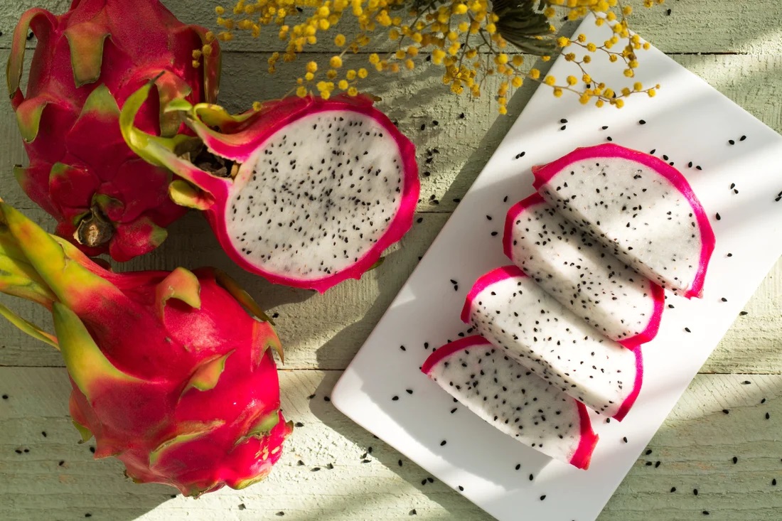 Голубая питахайя. Фрукты тайланда питахайя. How to get dragon fruit. Питахайя желтая. Питахайя белая.